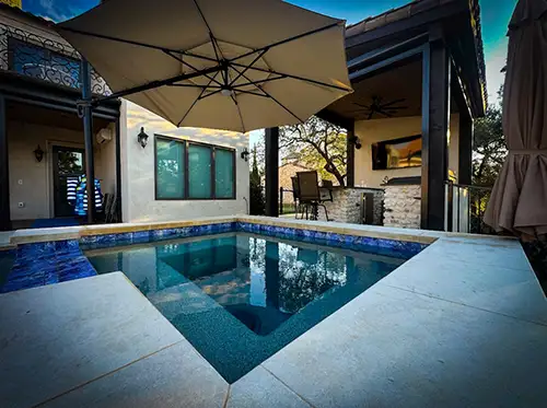 Custom spa and plunge pool